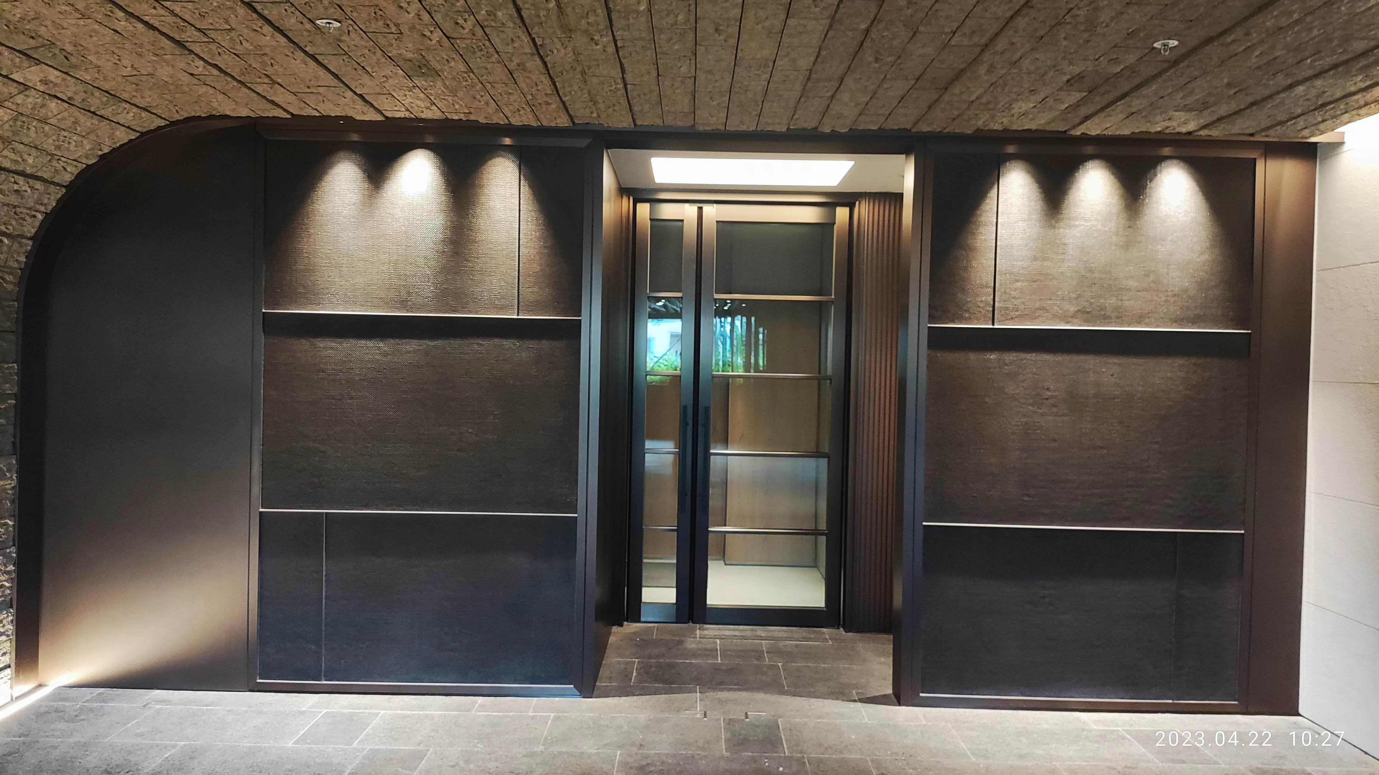 Modern Design Fire-Resistant Swing Glazing Door for Elevators High Quality Entry Door with Finished Surface for Apartment Use