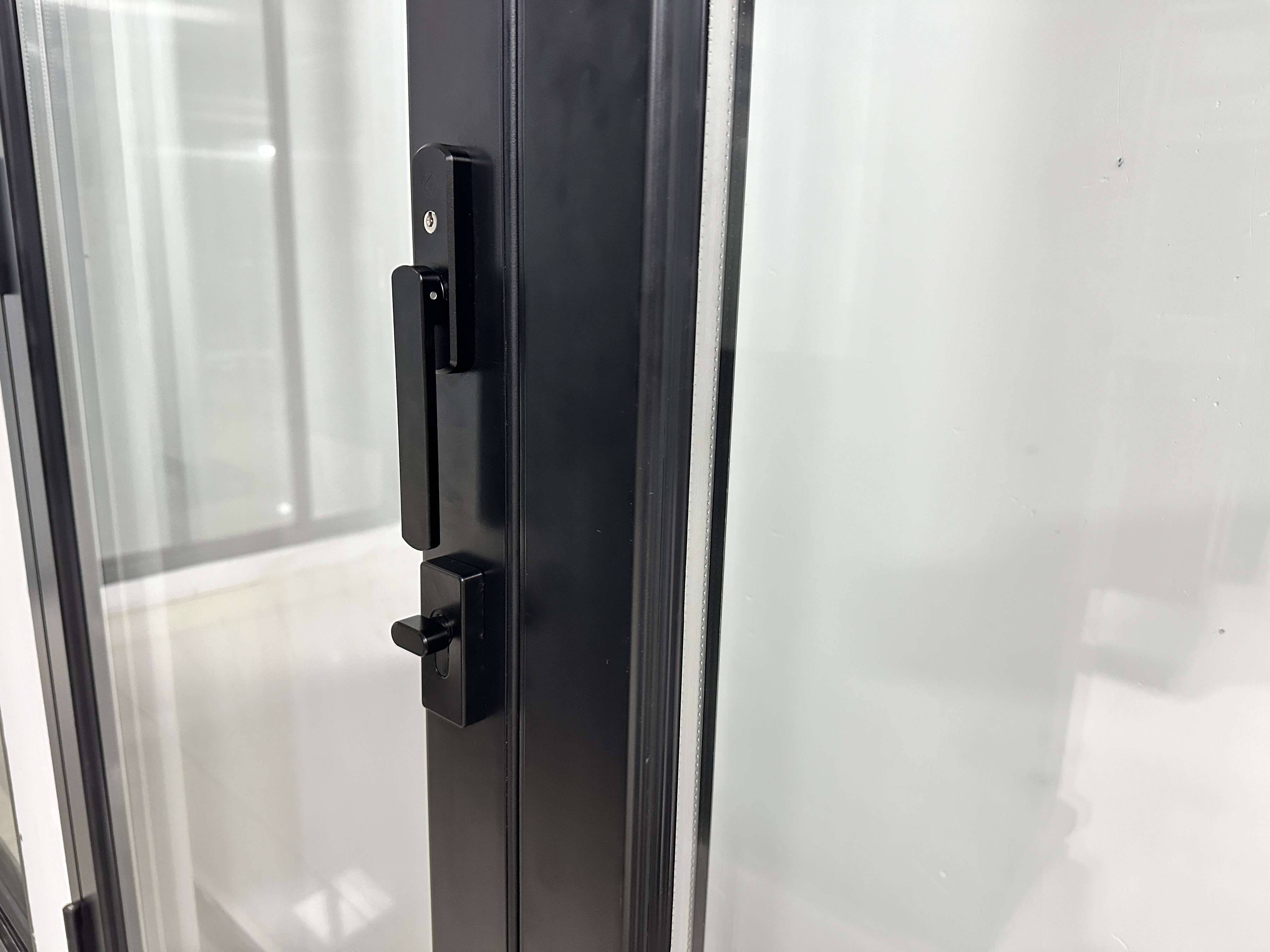 Aumegi Australian Style Vertical Folding Doors Bi Folding Aluminum Bi-fold Patio Sliding Folding Door