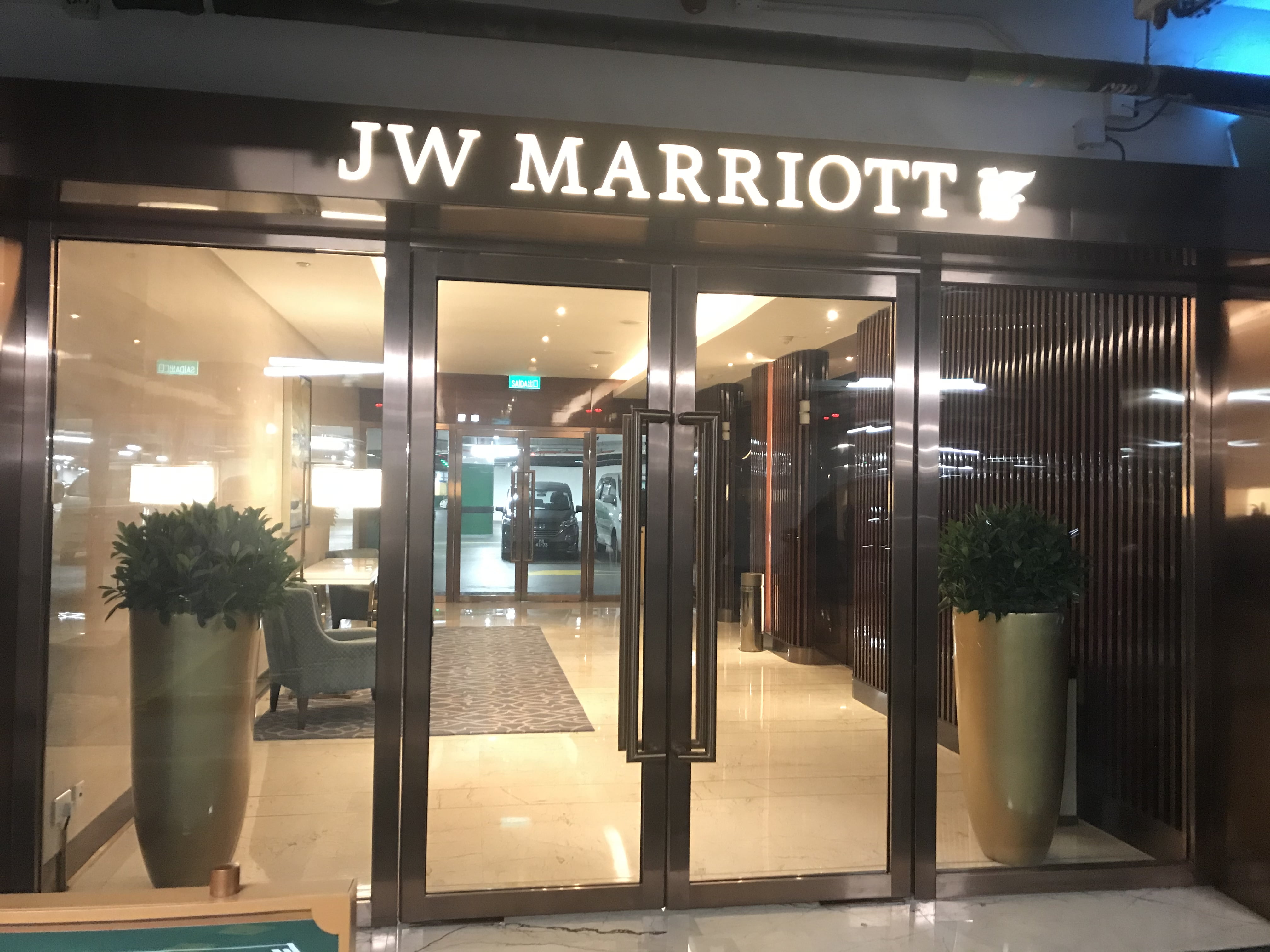 Modern Design Fire-Resistant Swing Glazing Door for Elevators High Quality Entry Door with Finished Surface for Apartment Use
