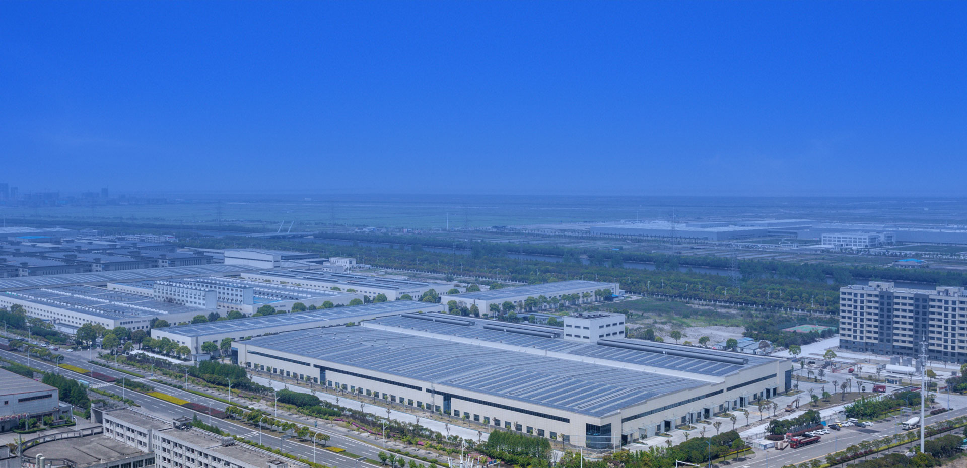 Guangdong Dejiyoupin Doors and Windows Co., Ltd. headquarters and manufacturing base