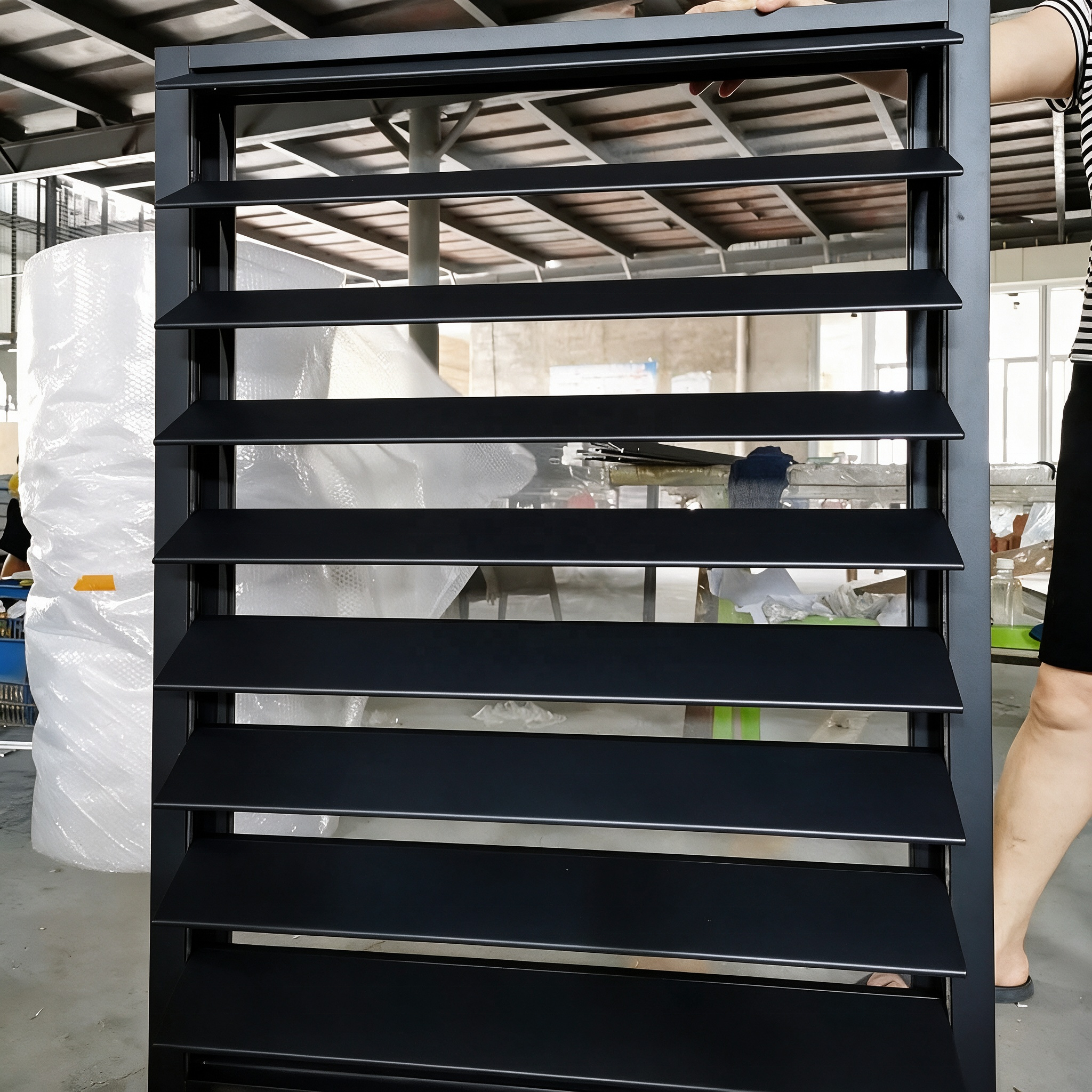 Customized Modern Aluminum Louver Windows Adjustable Aluminum Slat Jalousie Shutter Window Ventilation System Villa Project