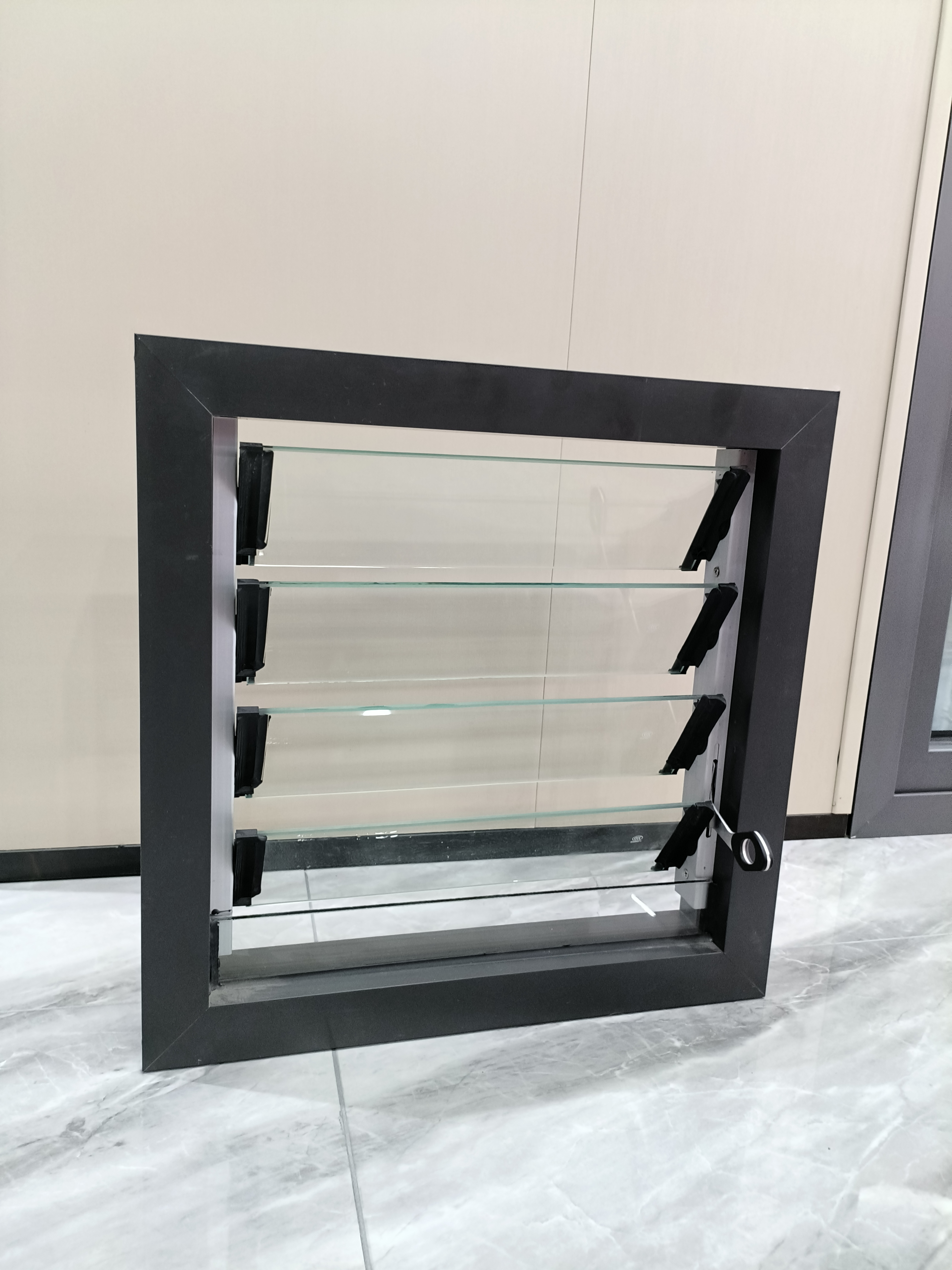 Jalousie Window Glass Louver windows With Mosquito Net Aluminum Shutters windows Manufacturers